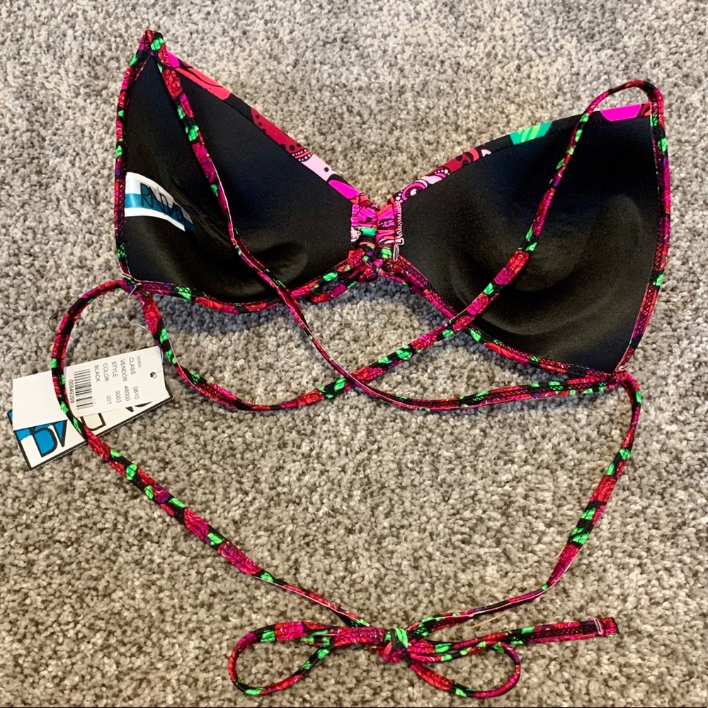 NWT High Waisted Bikini + Triangle Top, Roses, 2pc - Picture 6 of 8